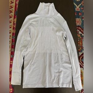 Athleta Flurry Base Layer Turtleneck